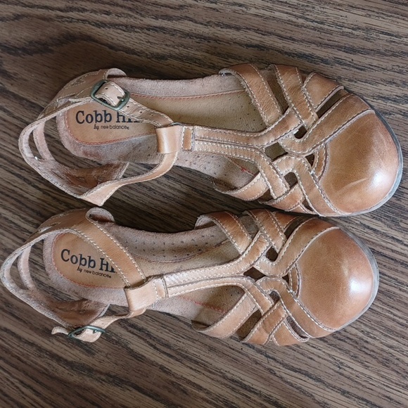 Cobb Hill Women’s Aubrey T-strap Heel- 7.5 Narrow - Picture 1 of 7